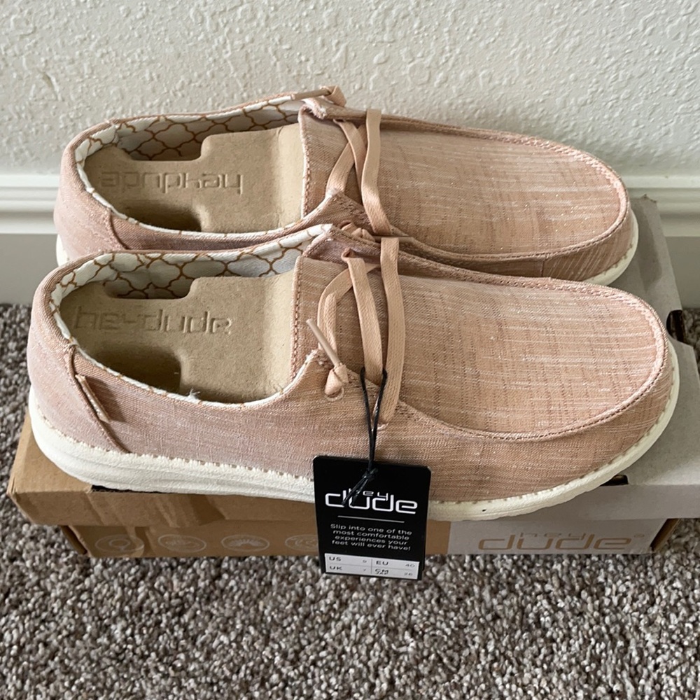 Hey Dude Wendy Sparkling Rose Gold shoes size 9